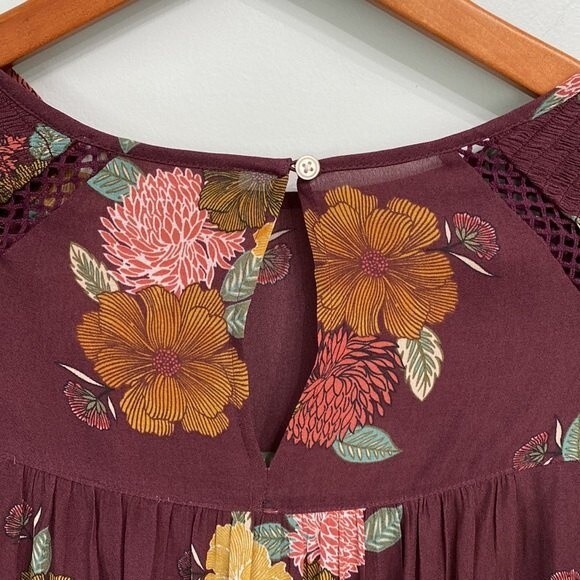LOFT Burgundy Floral Long Sleeve Key Hole Back Blouse Ruched Crochet Lace Flowy - Picture 6 of 15